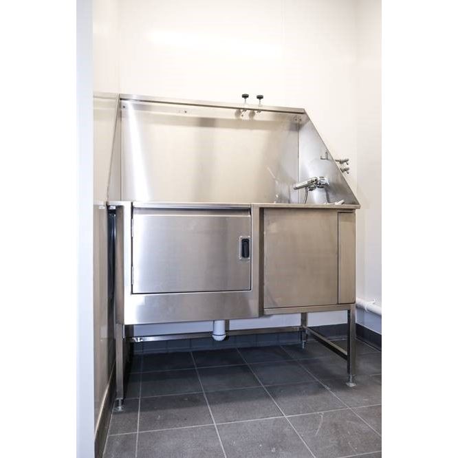 Commercial Dog Washing Station